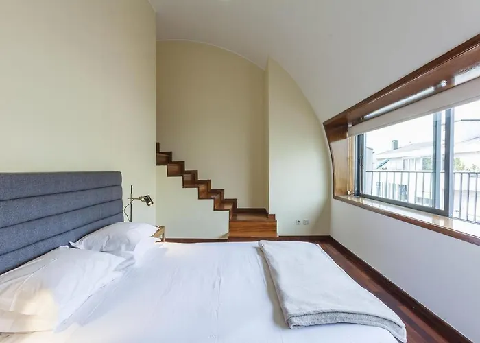 Le Chien Noir Centre *