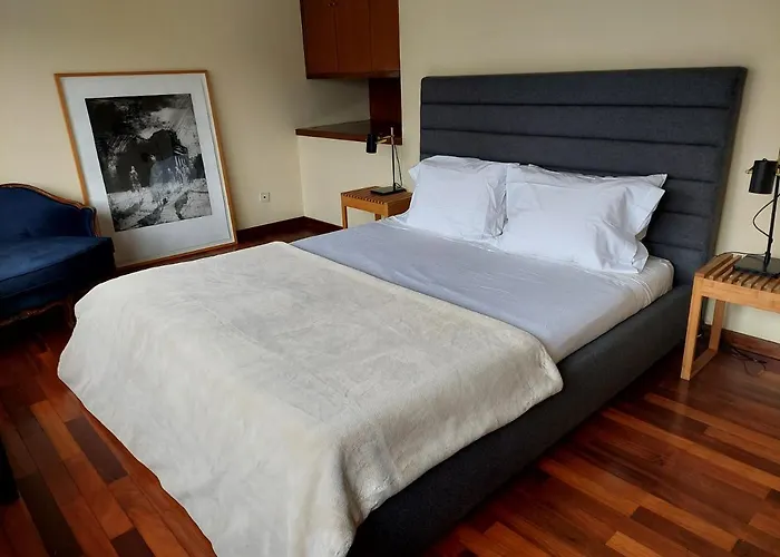 Le Chien Noir Centre *